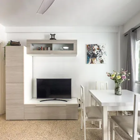 Apartment Hanami Avenida De Espana 1c