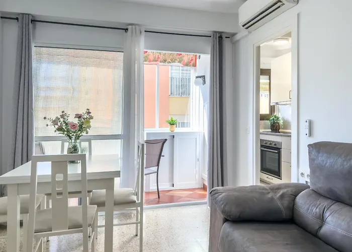 Hanami Avenida De Espana 1c Estepona