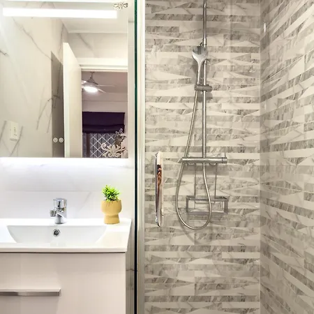 Hanami Avenida De Espana 1c Эстепона